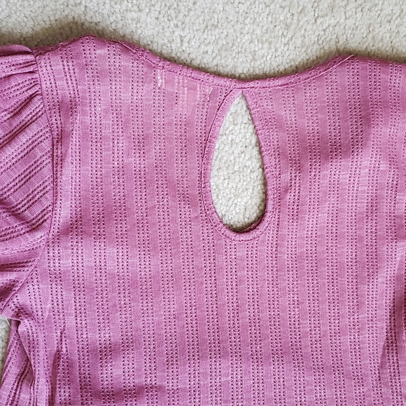 FULL CIRCLE TRENDS Lace Pleplum Top - Picture 8 of 10